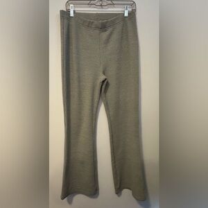 American Eagle Outfitters women’s Ribbed sage green/Gray  flare size large